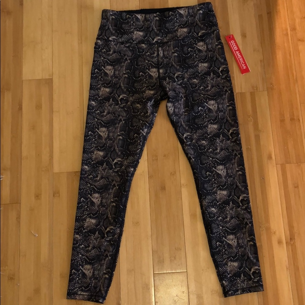 Good American workout leggings!